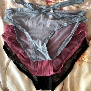 Victoria’s secret strappy panty set!!